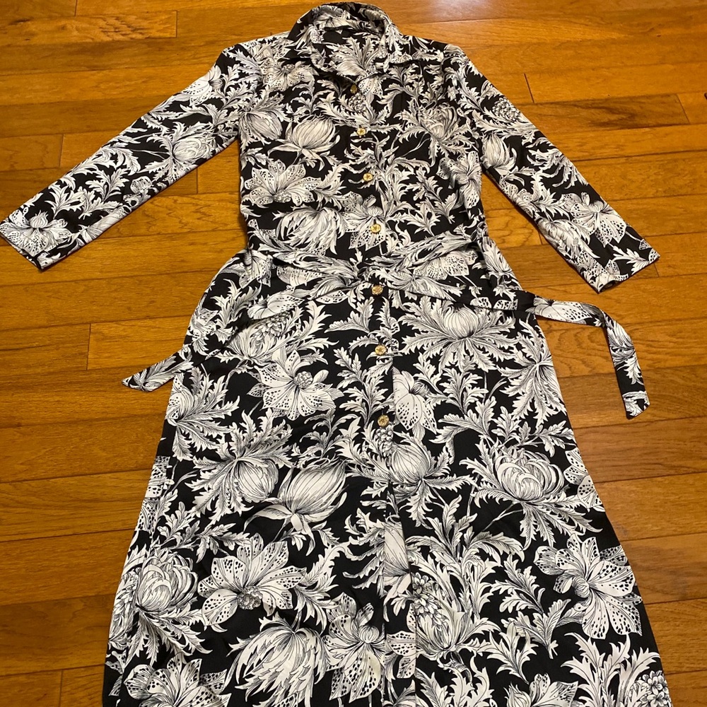 Beautiful printed Zara midi dress, belted dress